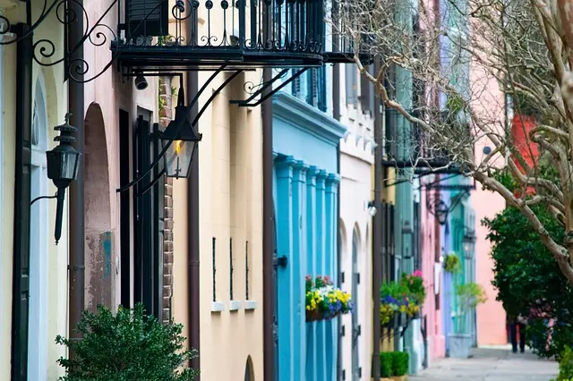 10 Unique Cultural Experiences to Explore While Traveling