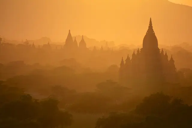 How to Explore Emerging Travel Trends for Authentic Adventures