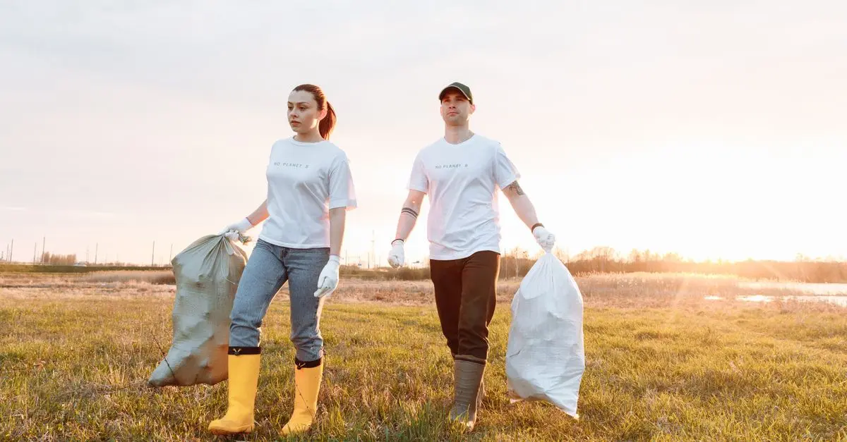 10 Essential Tips for Exploring the World Responsibly