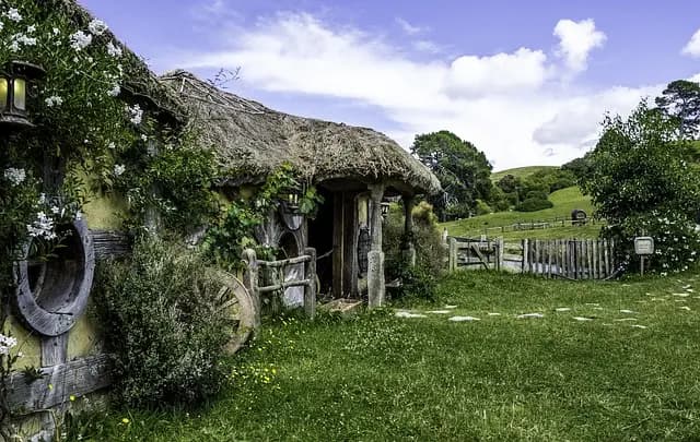 How to Find Hidden Gems When You Travel: Tips and Tricks
