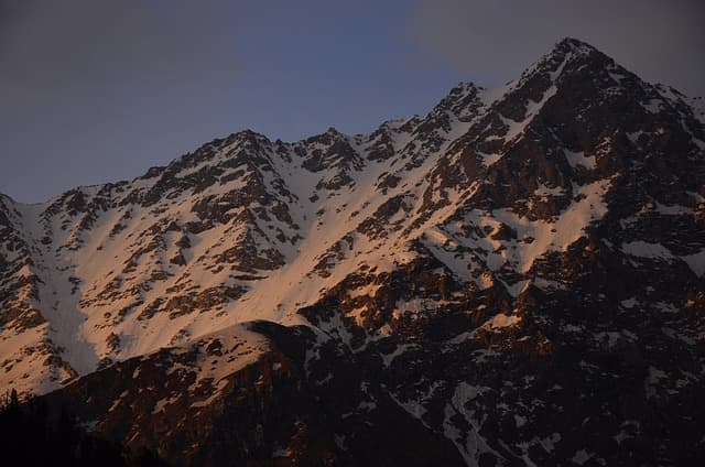 10 Essential Tips for Exploring the World Mindfully