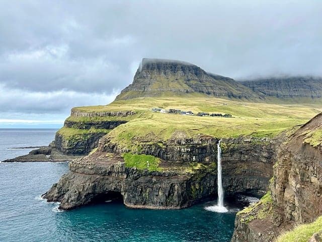 10 Unique Travel Destinations to Explore Right Now